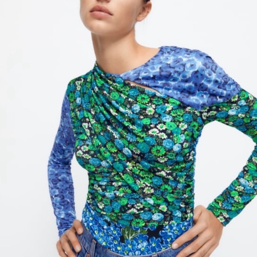 Zara Green Dainty Floral Print Long Sleeve Draped Top